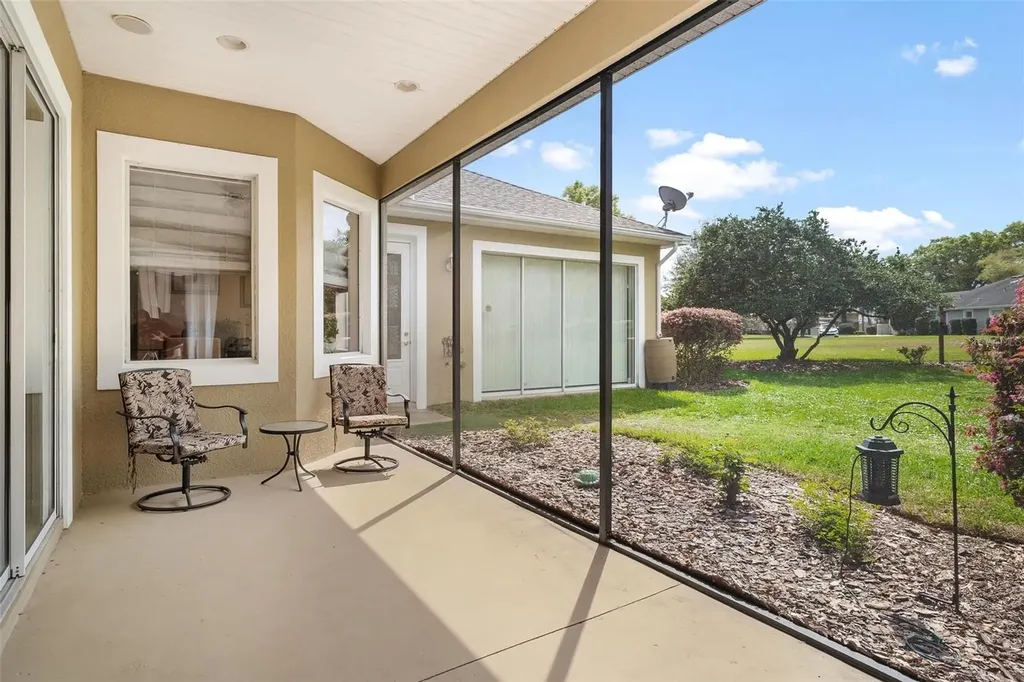 6053 Spinnaker Loop Lady Lake FL 32159