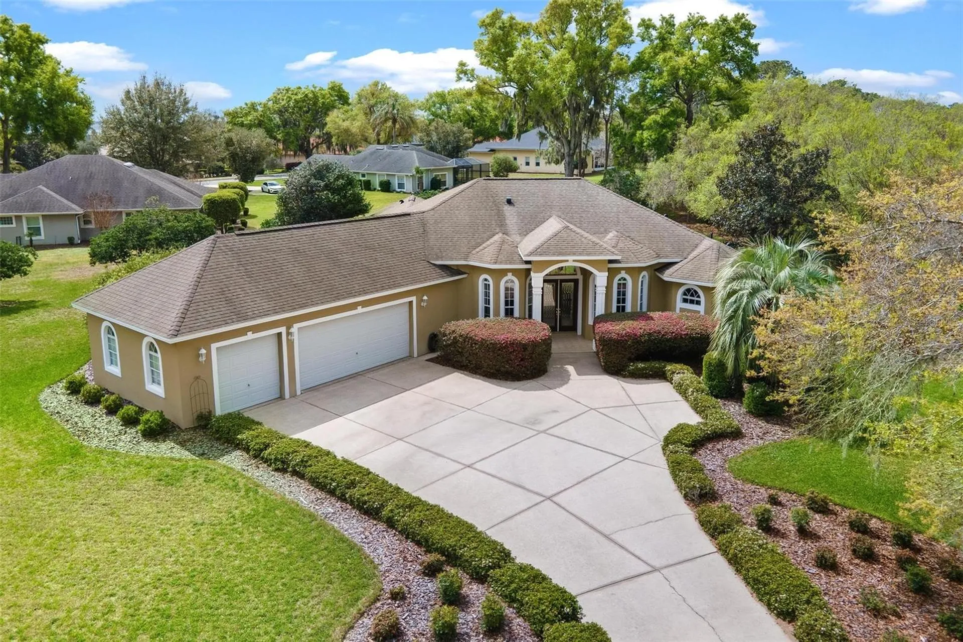 6053 Spinnaker Loop Lady Lake FL 32159