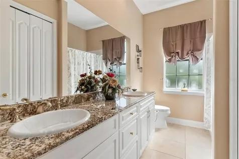 6053 Spinnaker Loop Lady Lake FL 32159