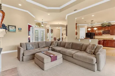 6053 Spinnaker Loop Lady Lake FL 32159