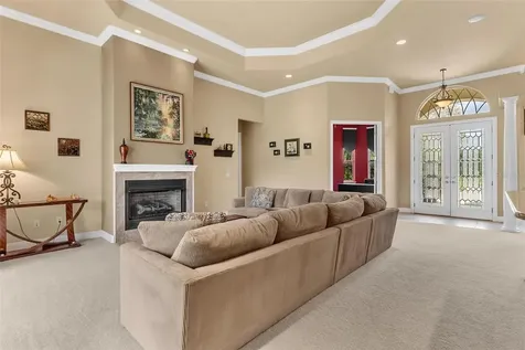 6053 Spinnaker Loop Lady Lake FL 32159