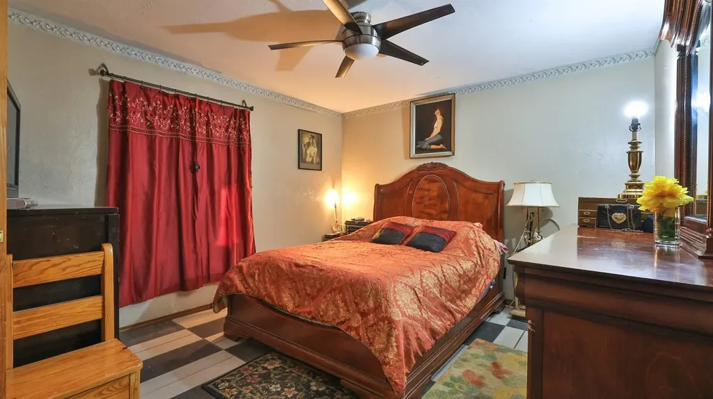 2021 Umbrella Tree Drive Edgewater FL 32141