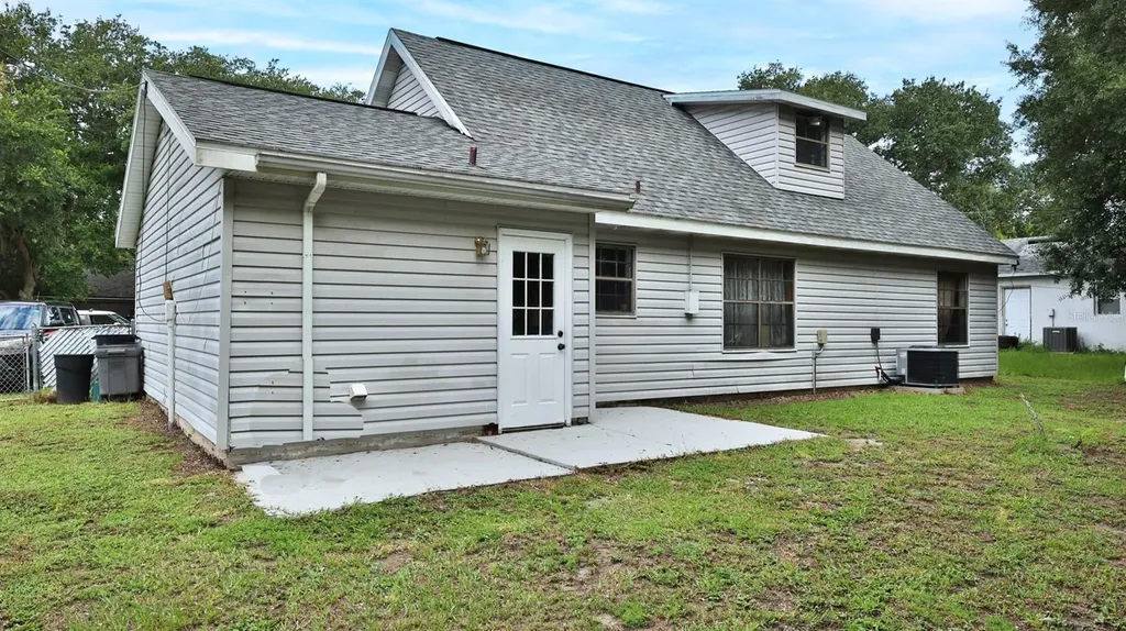 2021 Umbrella Tree Drive Edgewater FL 32141