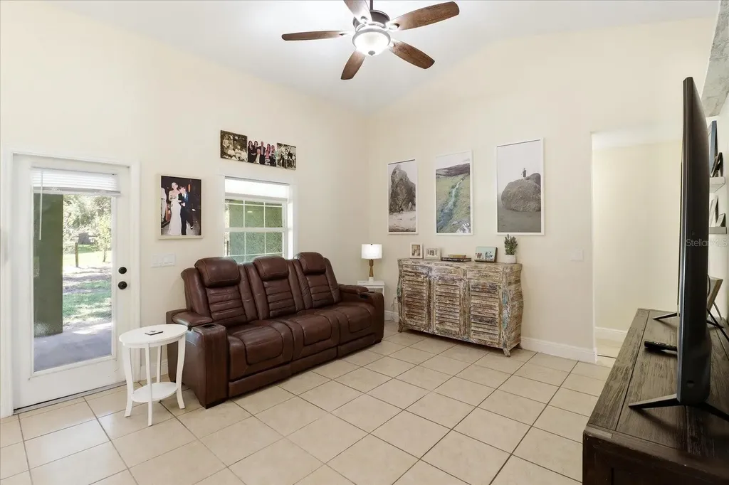 1040 SE 162nd Place Summerfield FL 34491