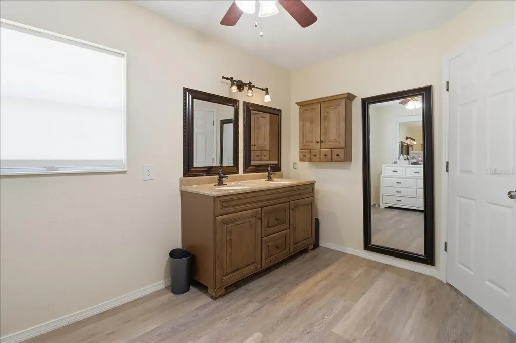1040 SE 162nd Place Summerfield FL 34491