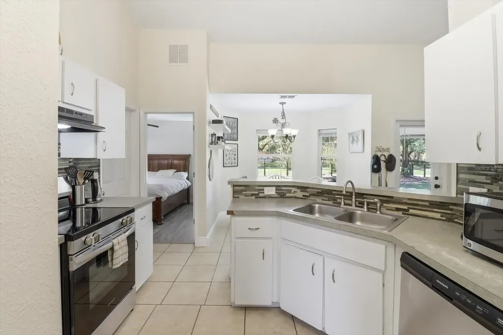 1040 SE 162nd Place Summerfield FL 34491