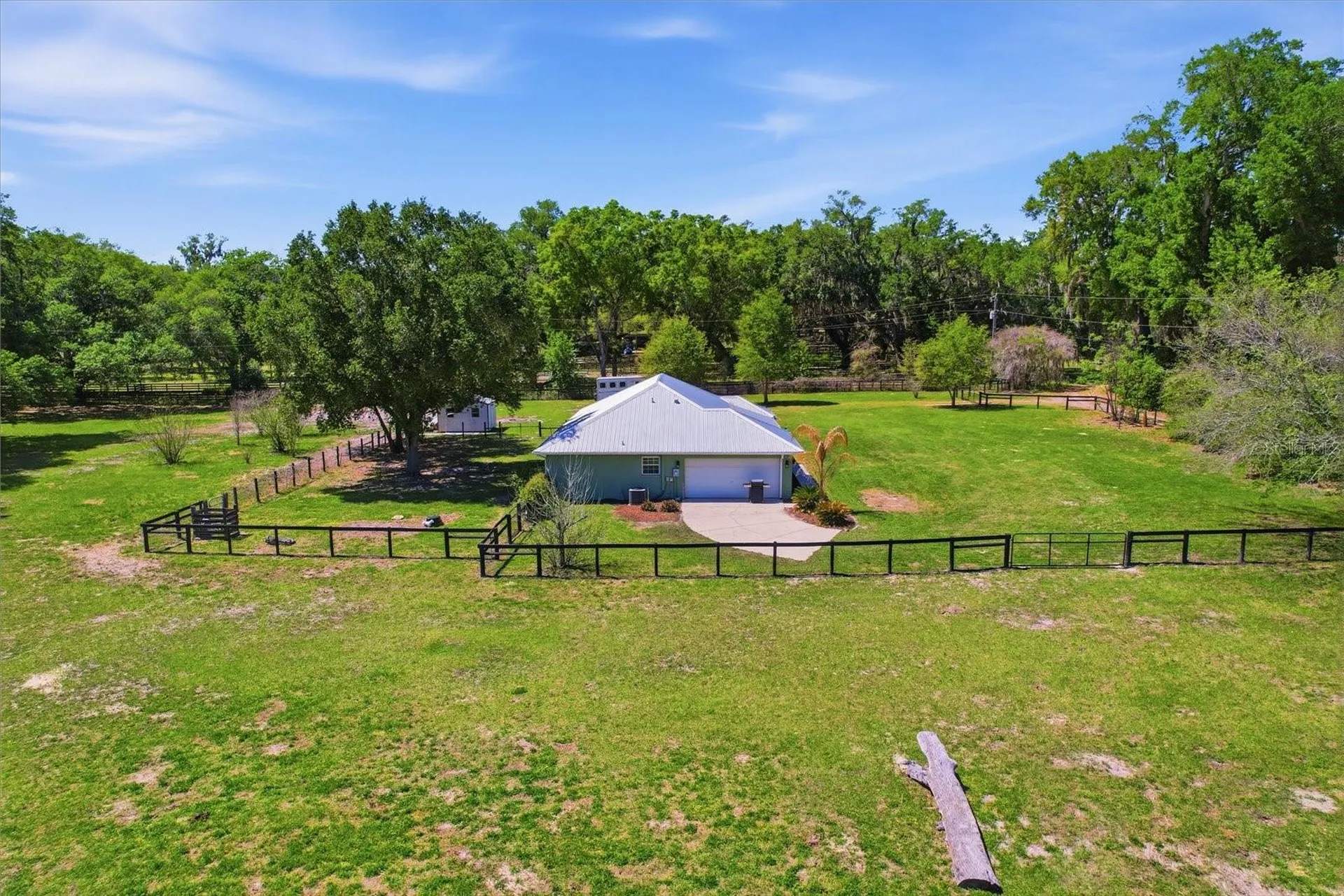 1040 SE 162nd Place Summerfield FL 34491