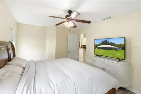 1040 SE 162nd Place Summerfield FL 34491