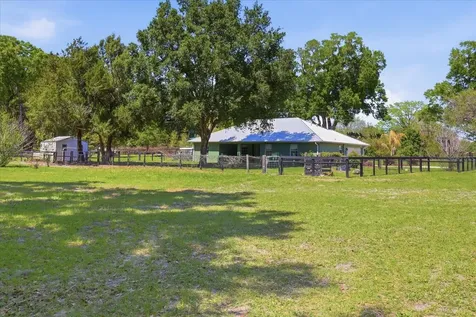 1040 SE 162nd Place Summerfield FL 34491