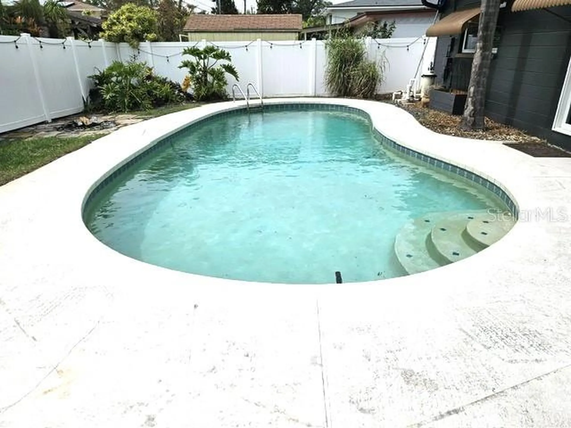 13472 Bellewood Avenue Seminole FL 33776