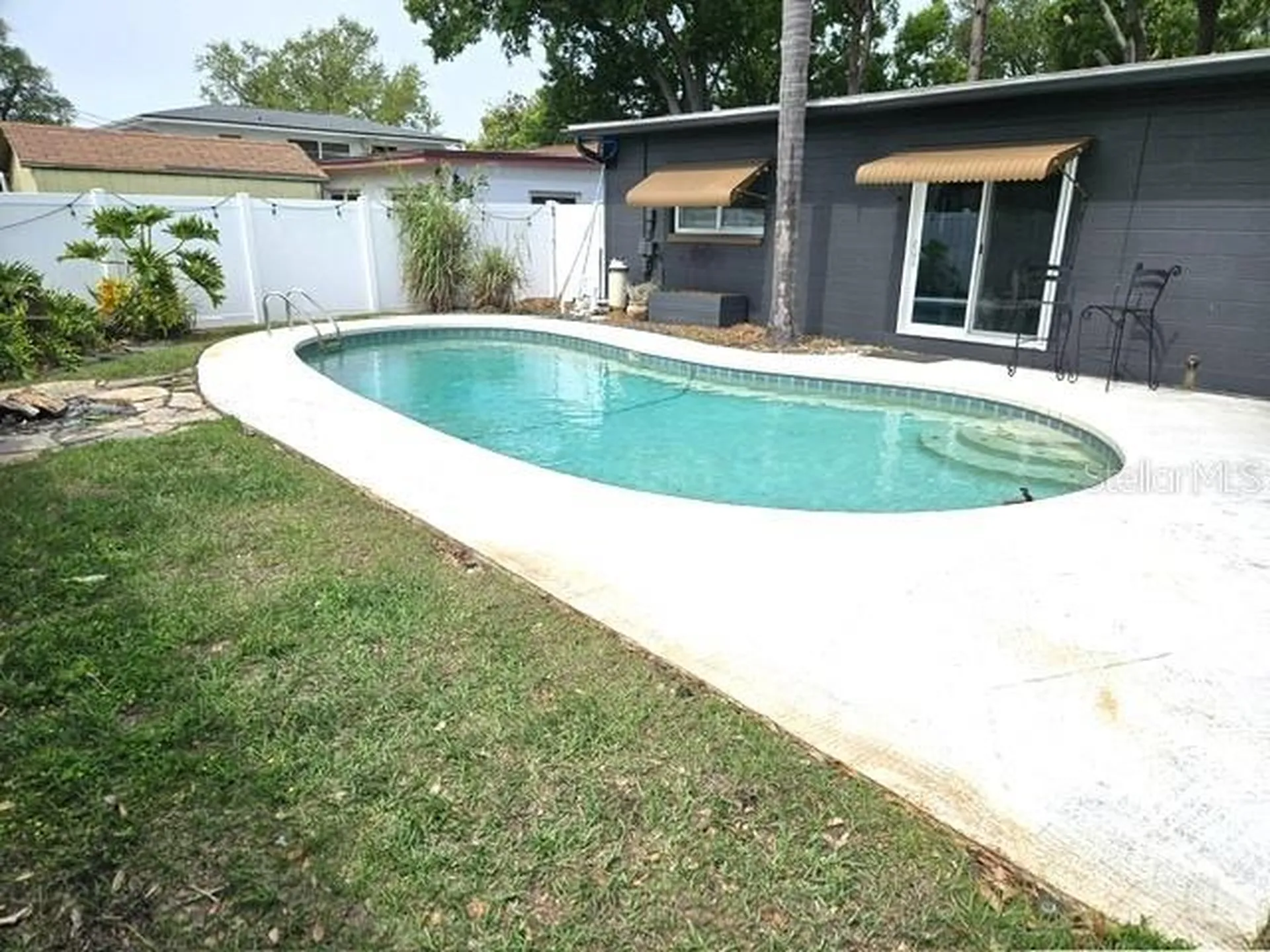 13472 Bellewood Avenue Seminole FL 33776