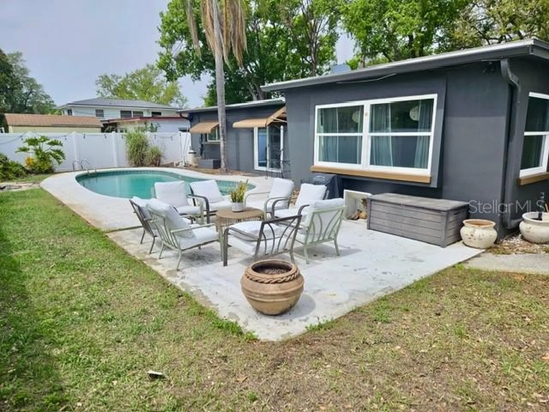 13472 Bellewood Avenue Seminole FL 33776