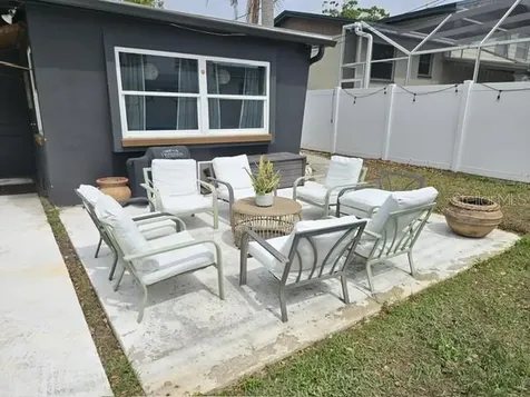 13472 Bellewood Avenue Seminole FL 33776