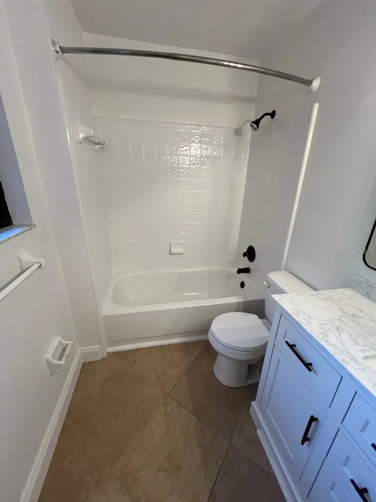 5745 SW 10th Place Gainesville FL 32607