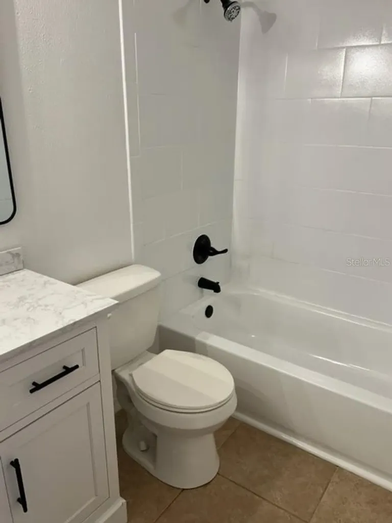 5745 SW 10th Place Gainesville FL 32607