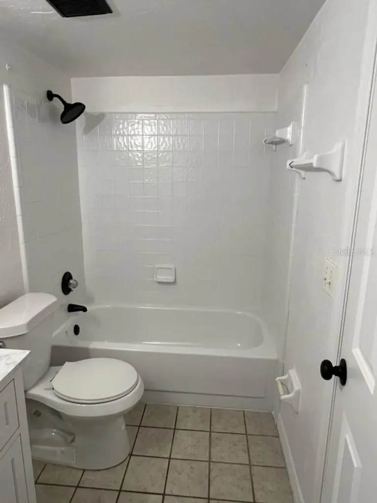 5745 SW 10th Place Gainesville FL 32607
