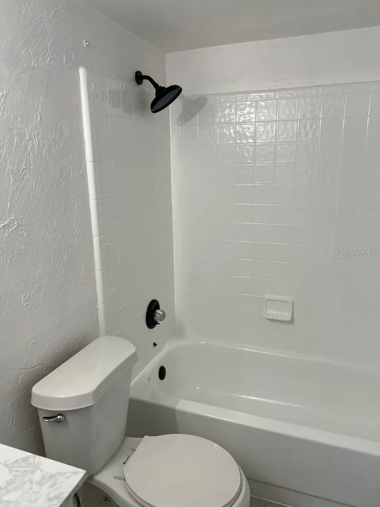 5745 SW 10th Place Gainesville FL 32607