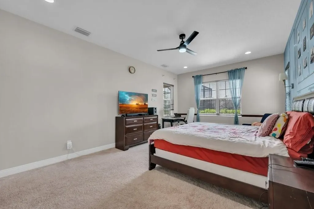6002 Watercolor Drive Lithia FL 33547