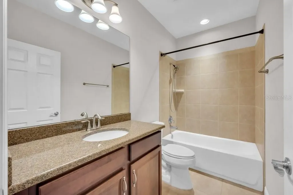 6002 Watercolor Drive Lithia FL 33547