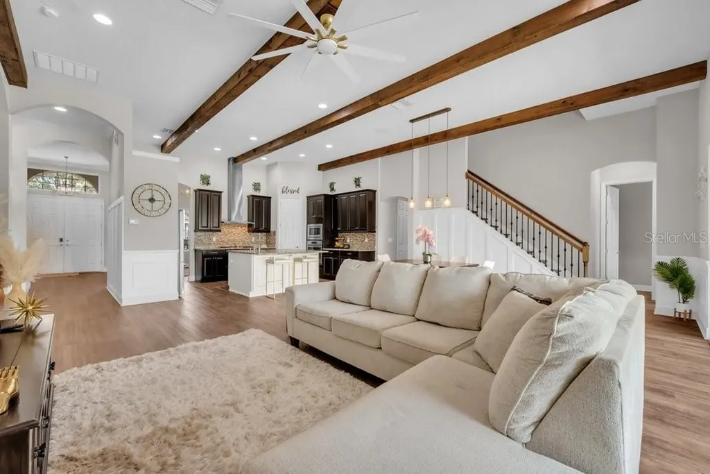 6002 Watercolor Drive Lithia FL 33547