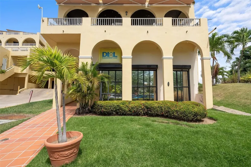 295 Palmas Inn Way Humacao PR 00791