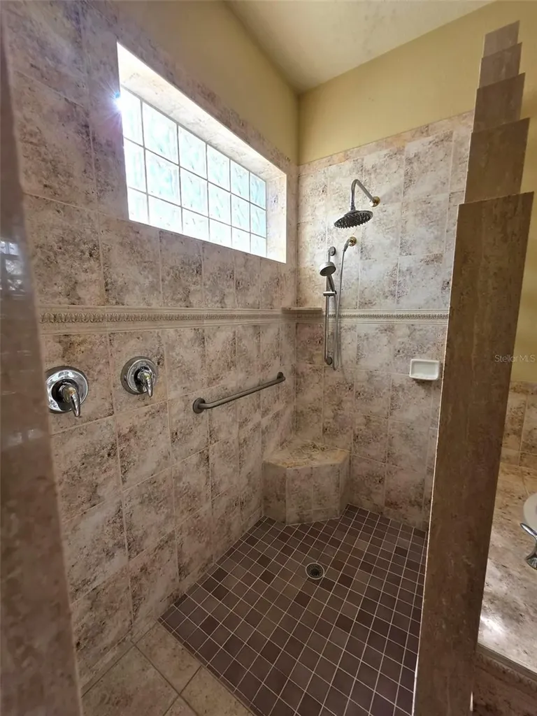 8421 Charleston Drive Weeki Wachee FL 34613