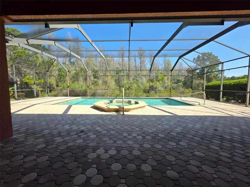 8421 Charleston Drive Weeki Wachee FL 34613