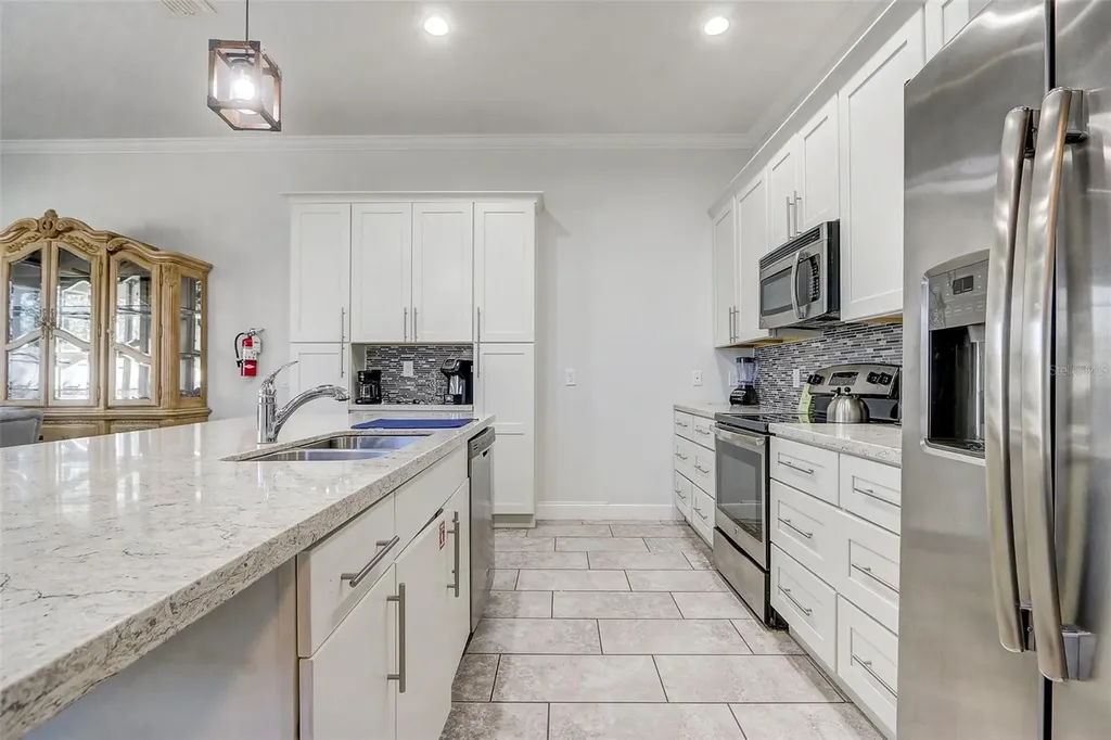 518 Captiva Drive Davenport FL 33896