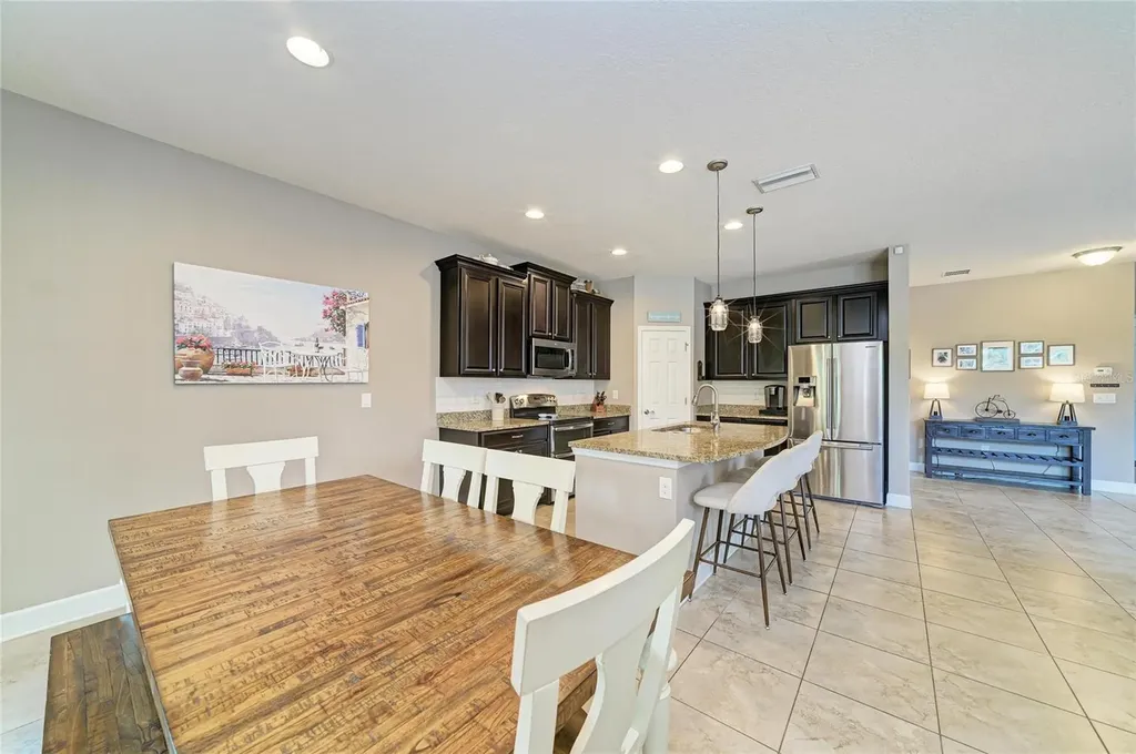 8425 Nandina Drive Sarasota FL 34240