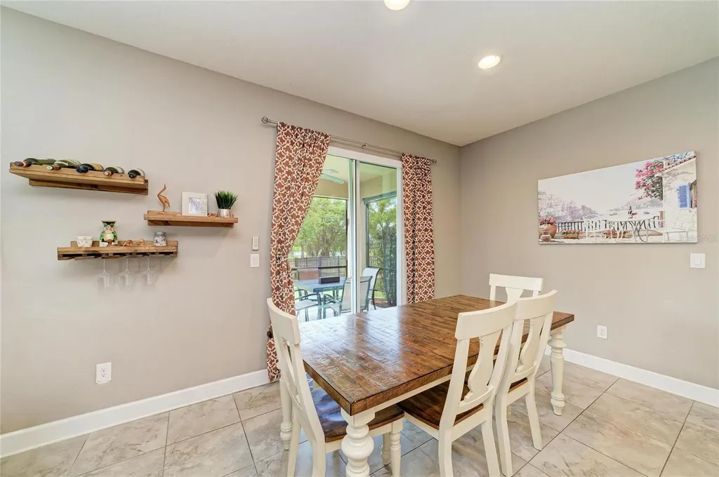 8425 Nandina Drive Sarasota FL 34240