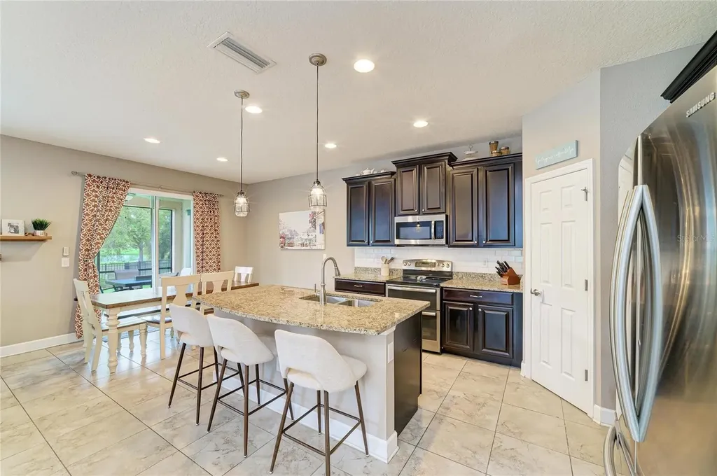 8425 Nandina Drive Sarasota FL 34240