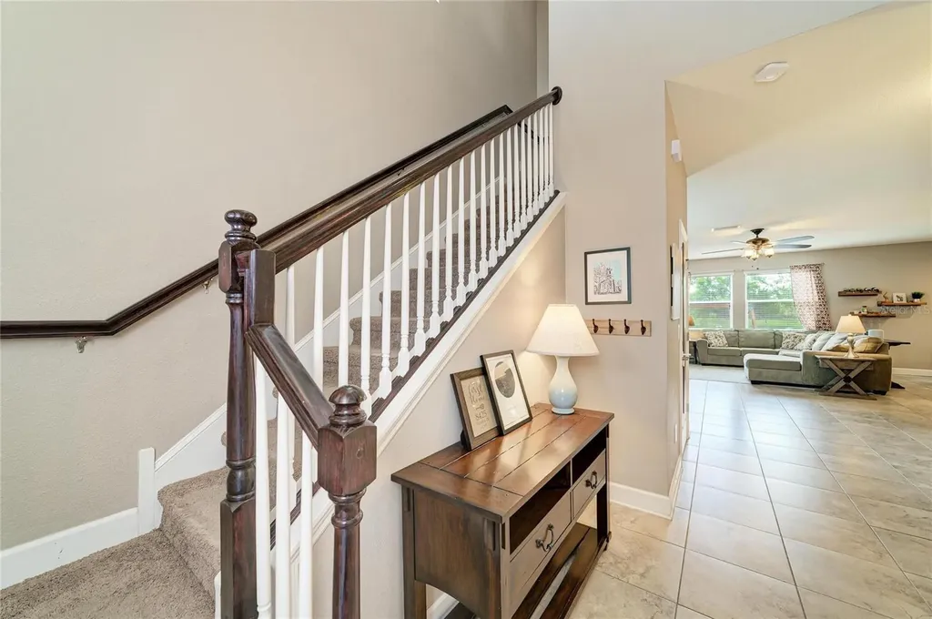 8425 Nandina Drive Sarasota FL 34240
