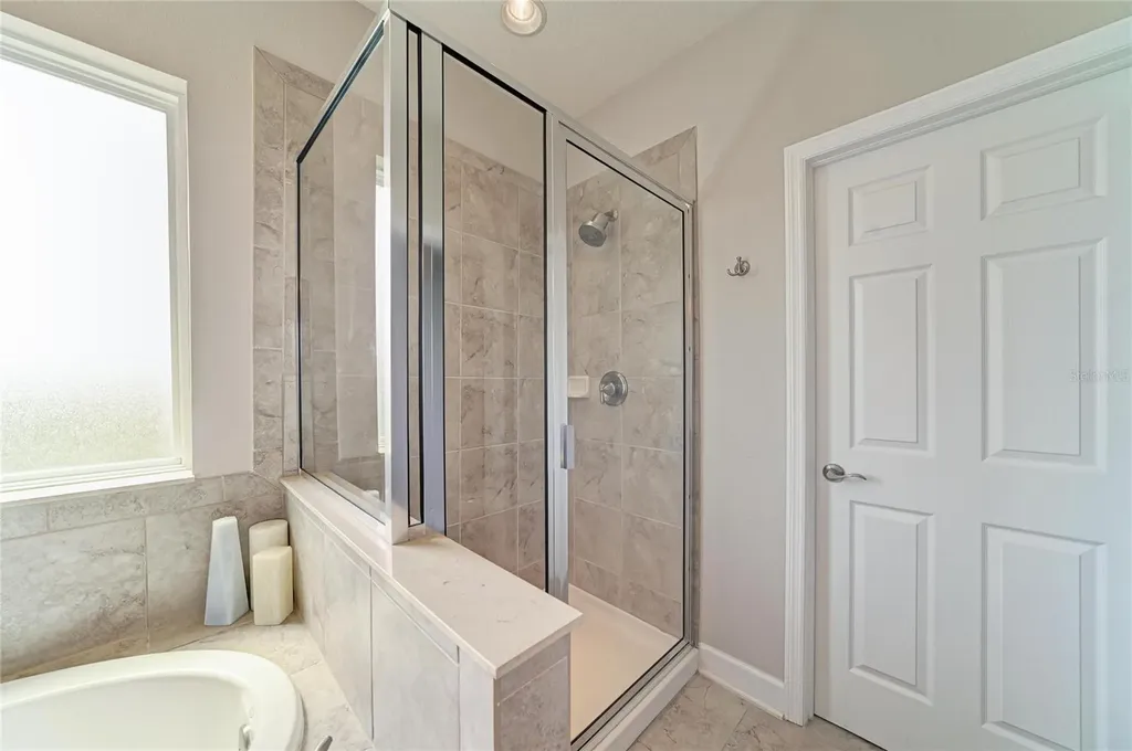 8425 Nandina Drive Sarasota FL 34240