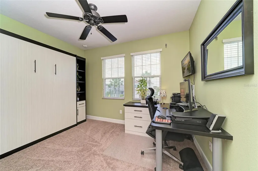 8425 Nandina Drive Sarasota FL 34240