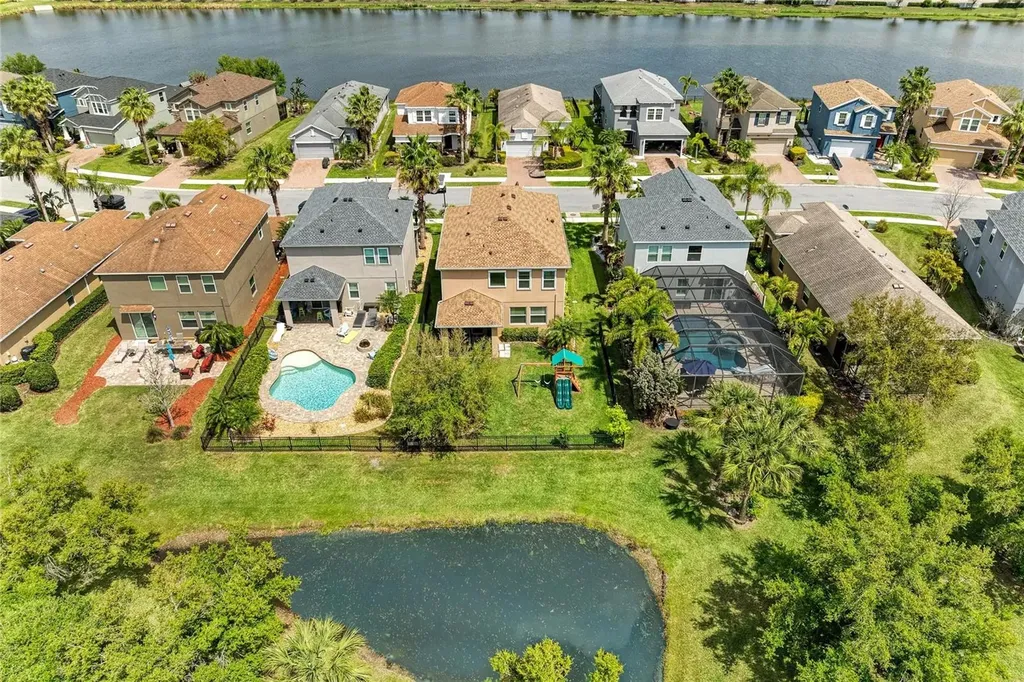 8425 Nandina Drive Sarasota FL 34240