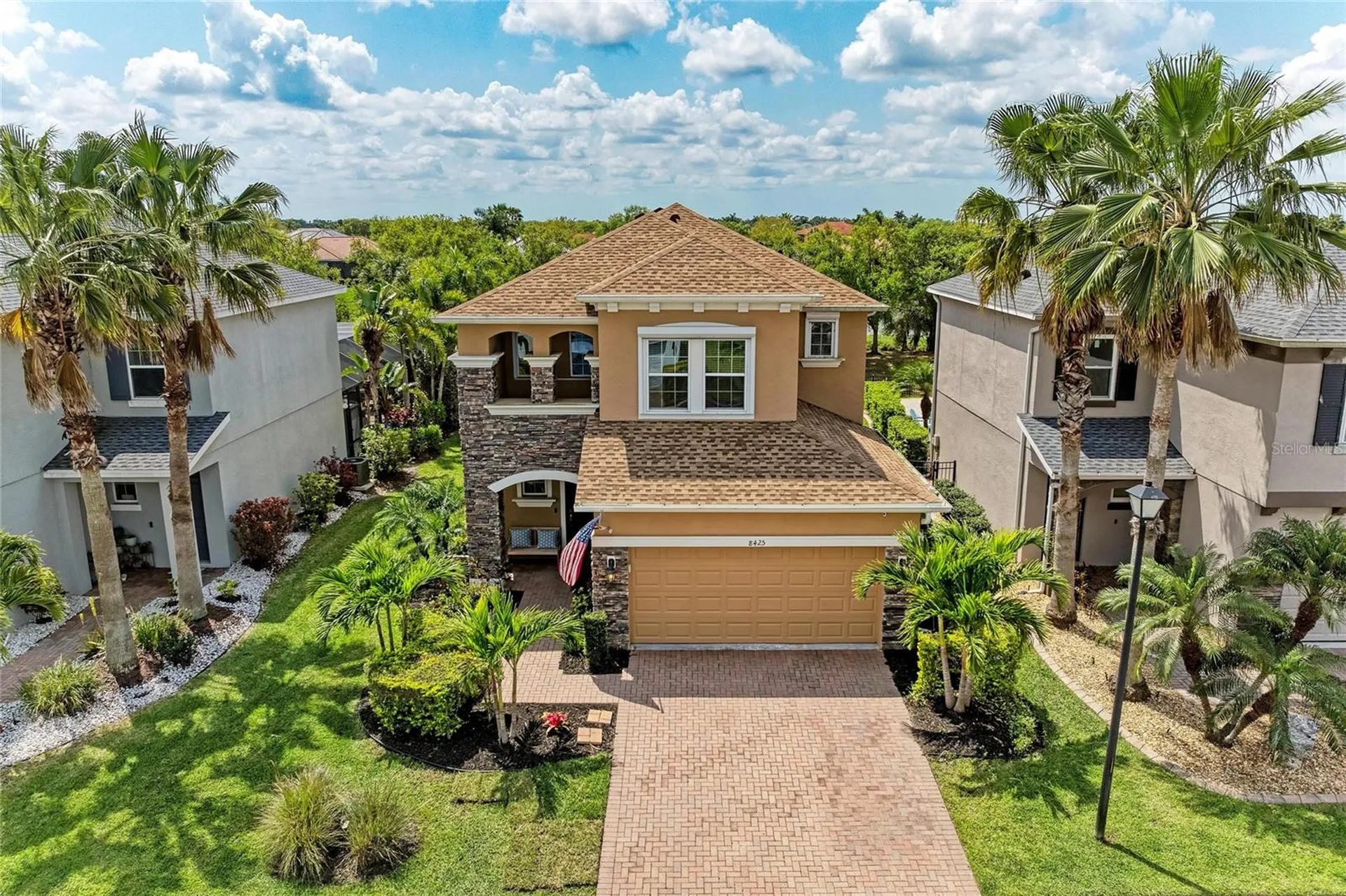 8425 Nandina Drive Sarasota FL 34240