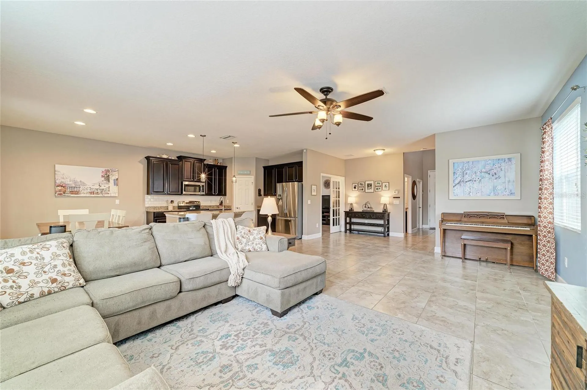 8425 Nandina Drive Sarasota FL 34240
