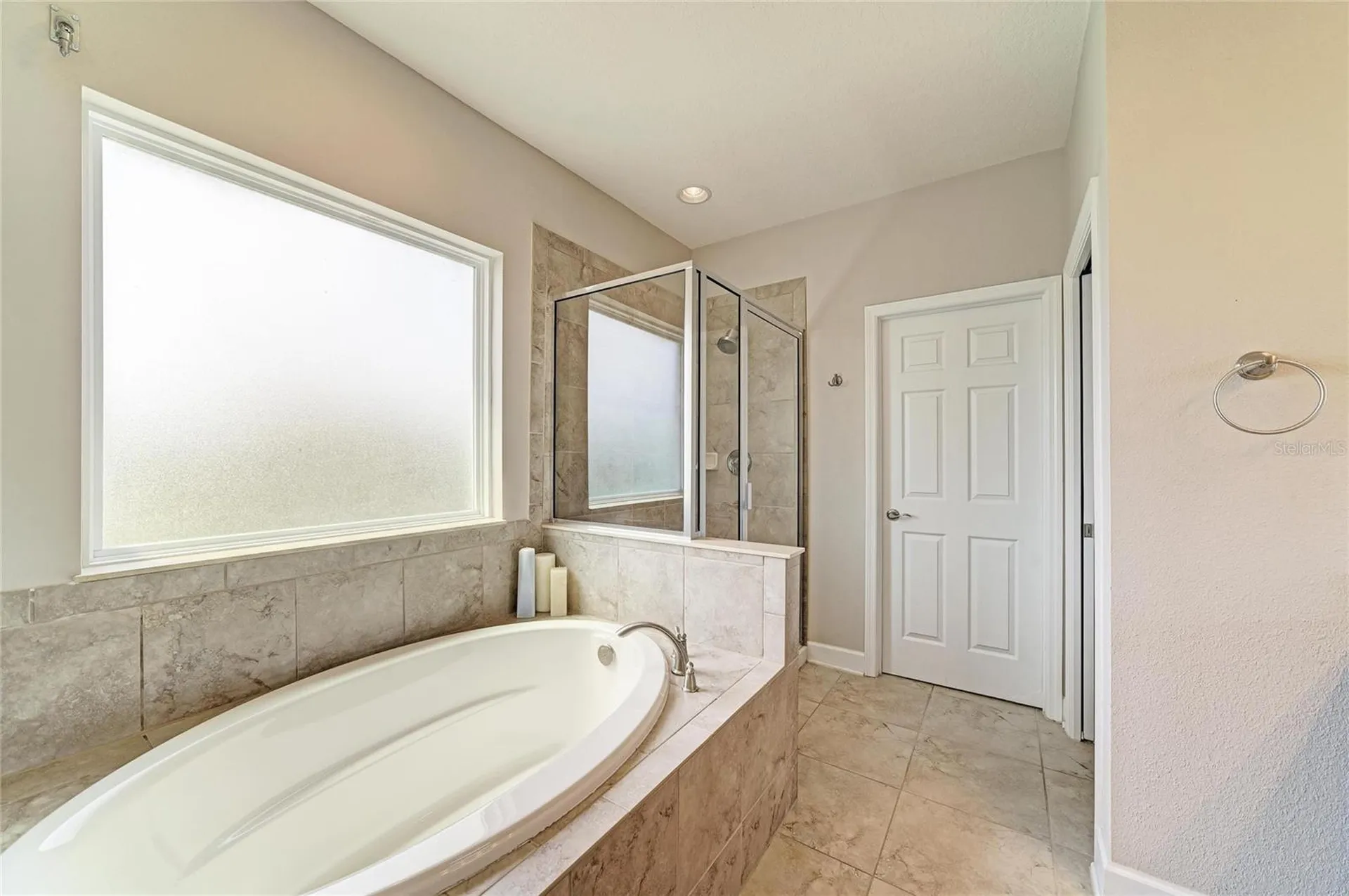 8425 Nandina Drive Sarasota FL 34240