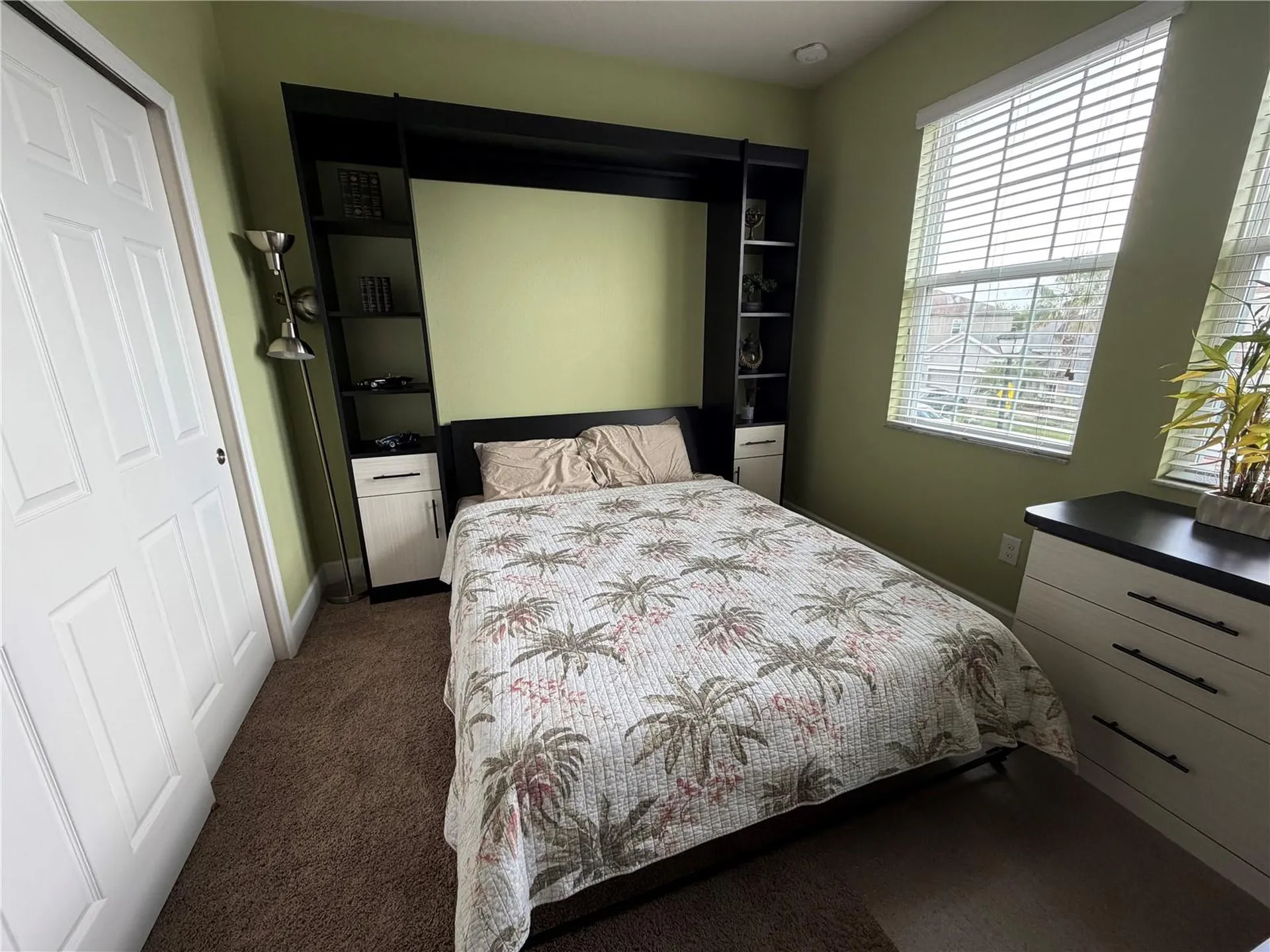 8425 Nandina Drive Sarasota FL 34240