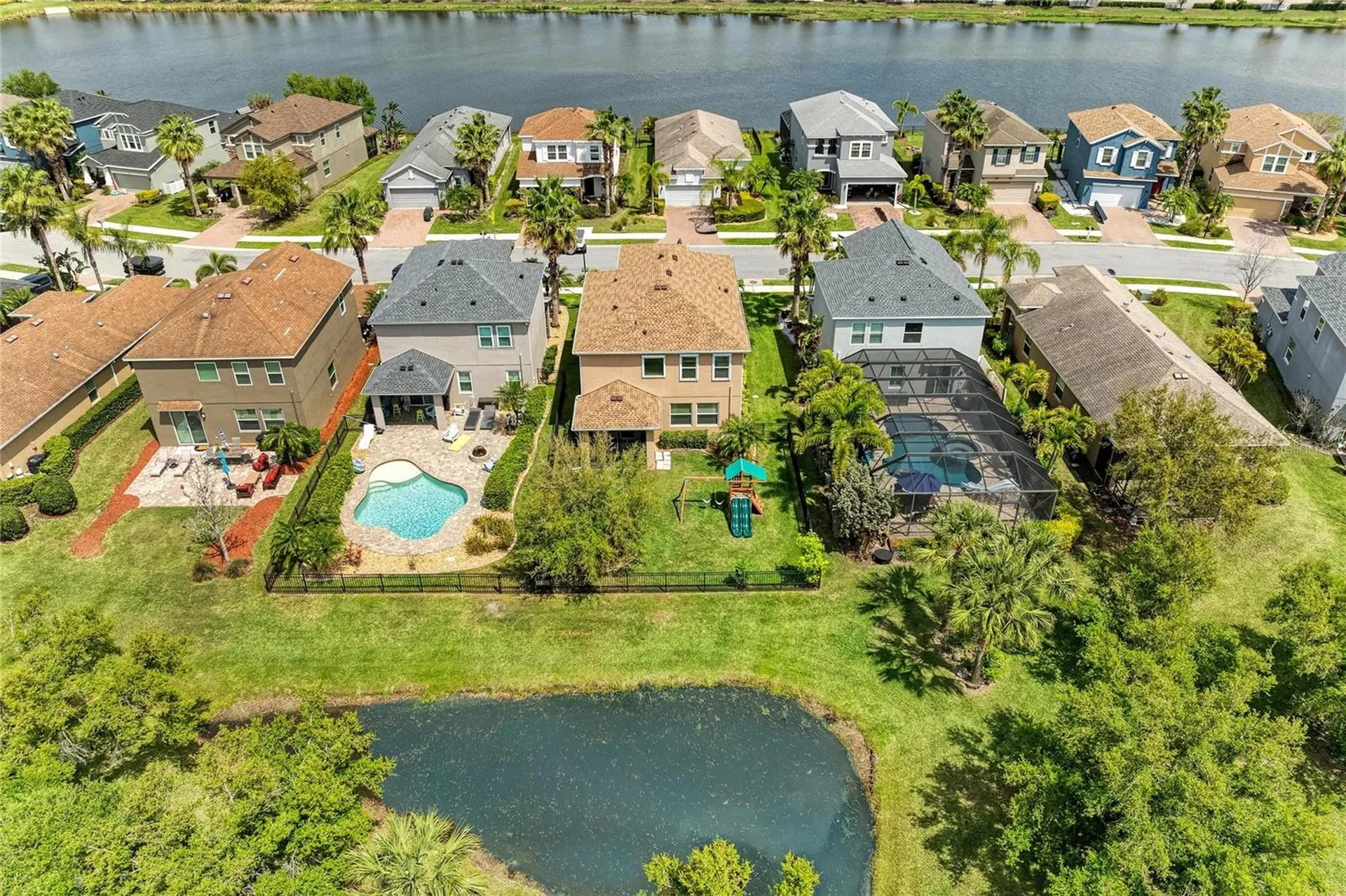 8425 Nandina Drive Sarasota FL 34240