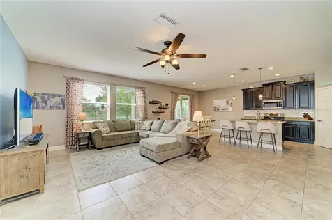 8425 Nandina Drive Sarasota FL 34240