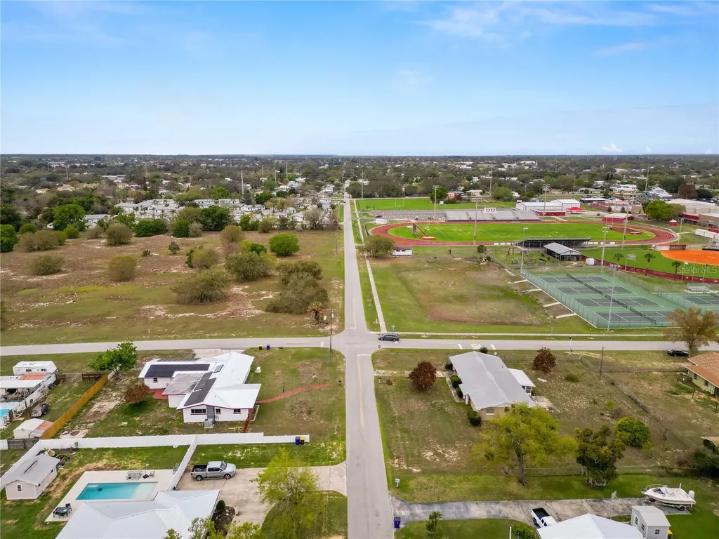 800 E Canfield Street Avon Park FL 33825