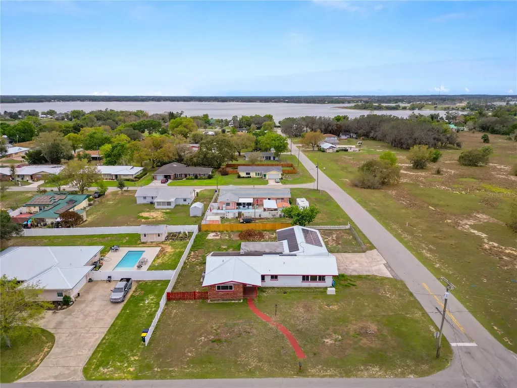 800 E Canfield Street Avon Park FL 33825