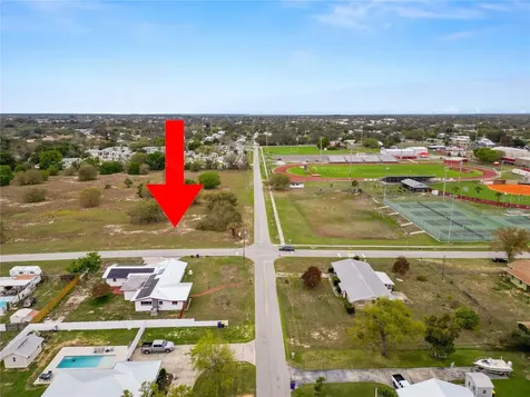800 E Canfield Street Avon Park FL 33825