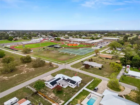 800 E Canfield Street Avon Park FL 33825