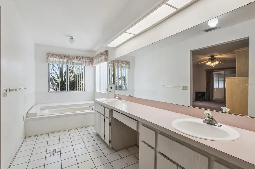828 Dundee Circle Leesburg FL 34788