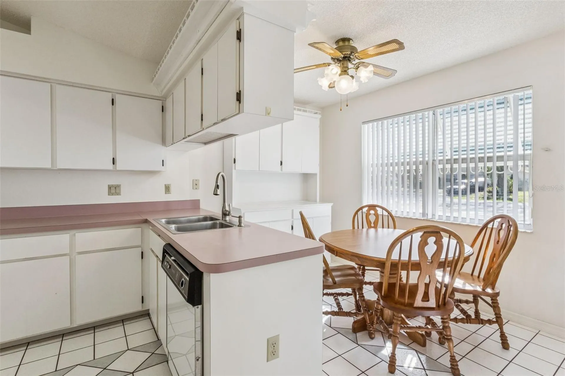 828 Dundee Circle Leesburg FL 34788