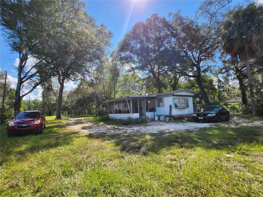 16930 SE 1st Lane Silver Springs FL 34488