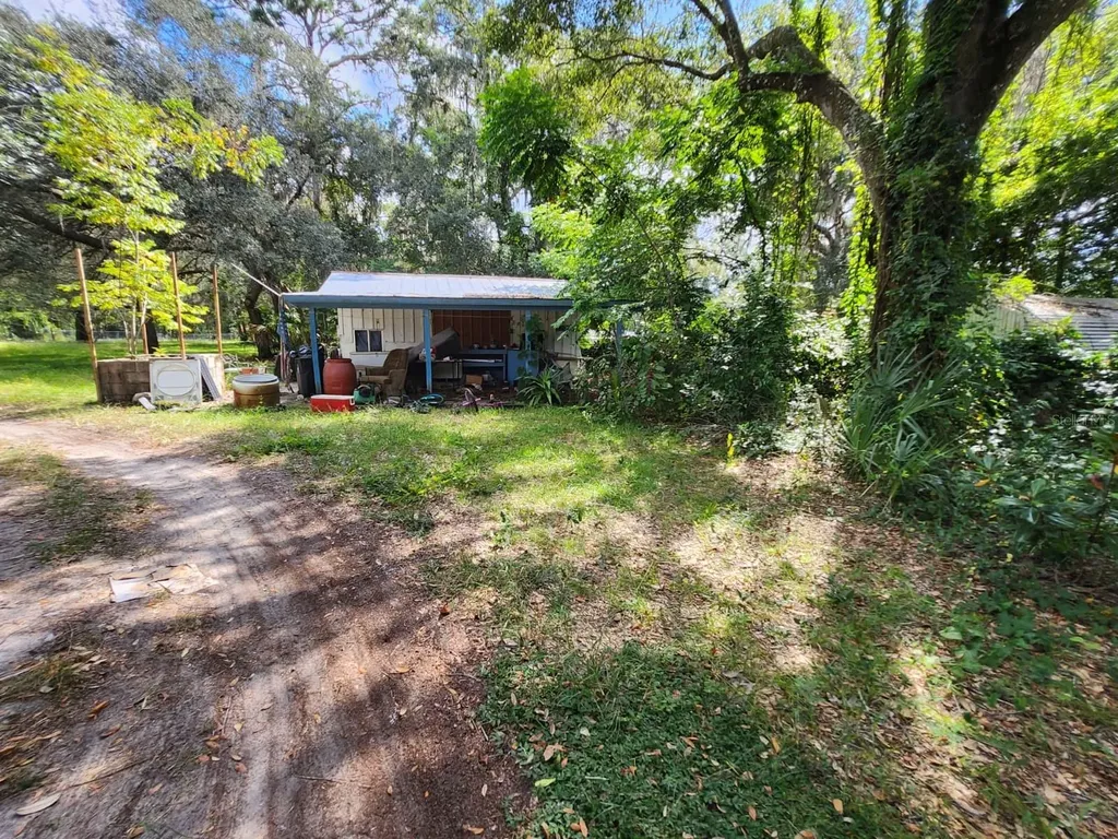 16930 SE 1st Lane Silver Springs FL 34488