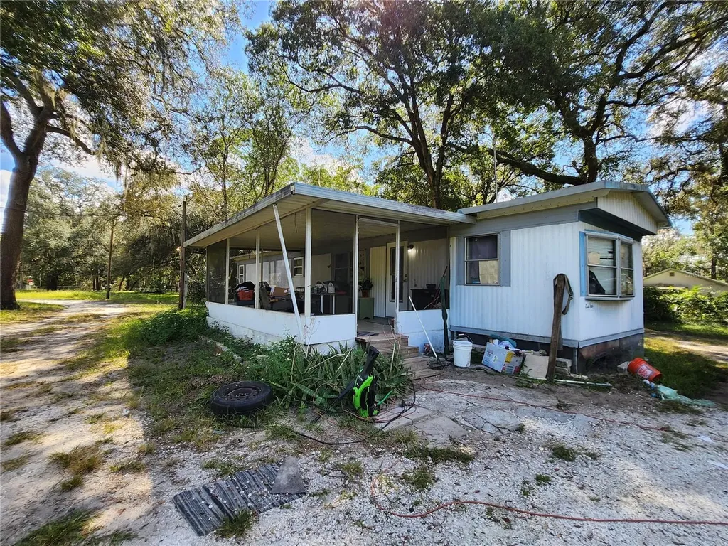 16930 SE 1st Lane Silver Springs FL 34488